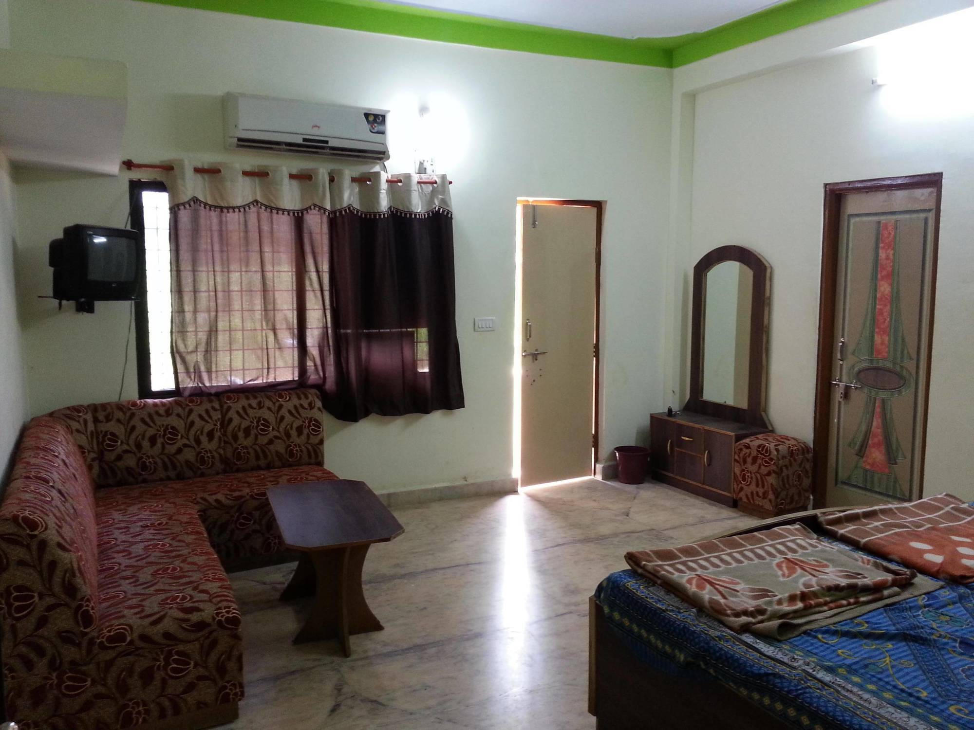 Oyo Flagship Tadoba Tiger Resort Mohurli Buitenkant foto